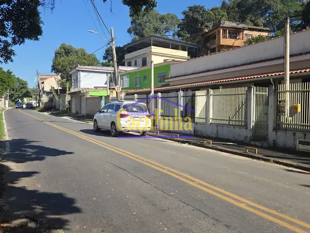 Casa 2 quartos e 1 banheiro, à venda, no bairro Parque Santana em Barra do Piraí