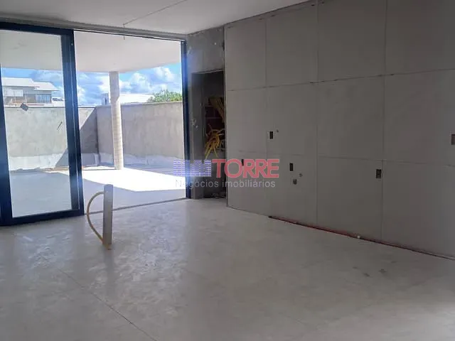 Casa com 450m² 4 quartos e 4 banheiros, à venda, no bairro Nossa Senhora da Vitória em Ilhéus