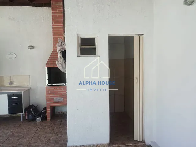 Casa com 250m² 2 quartos e 1 banheiro, à venda, no bairro Loteamento Residencial Carangola em Pindamonhangaba