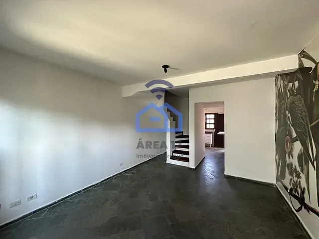 Casa com 100m² 2 quartos e 2 banheiros, à venda, no bairro Indaiá em Caraguatatuba