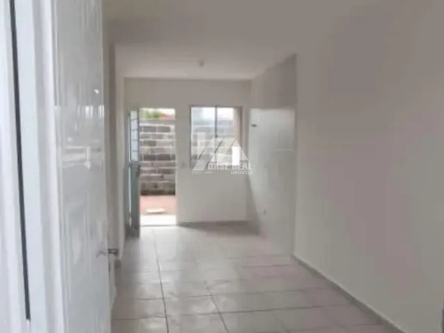 Casa com 65m² 2 quartos e 1 banheiro, à venda, no bairro Neves em Ponta Grossa