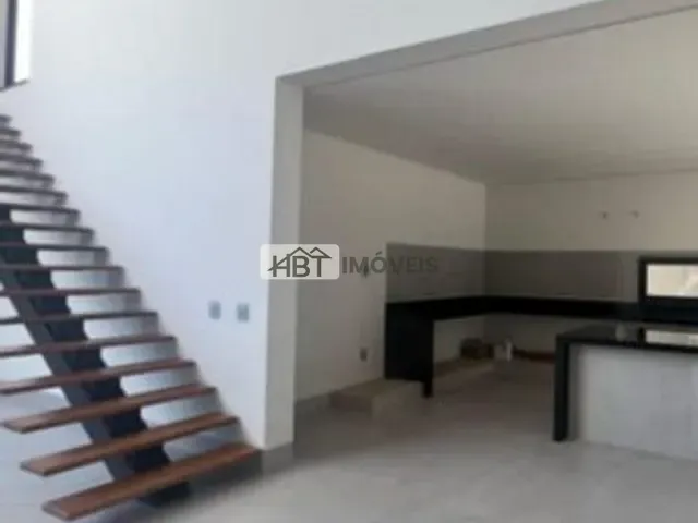 Casa com 313m² 3 quartos e 4 banheiros, à venda, no bairro Vila Santa Maria em Piratininga
