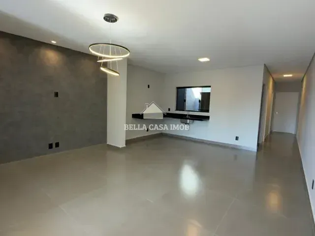 Casa com 150m² 2 quartos e 2 banheiros, à venda, no bairro Jardim Simus em Sorocaba