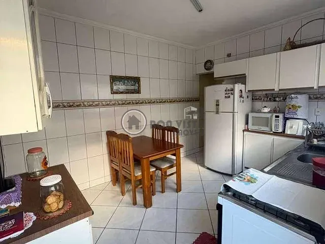 Casa com 125m² 3 quartos e 1 banheiro, à venda, no bairro Vila Amorim em Suzano