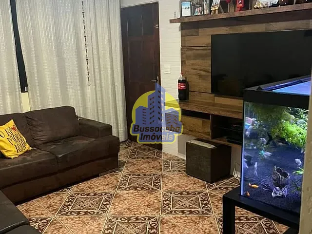 Casa com 125m² 3 quartos e 3 banheiros, à venda, no bairro Vila Menk em Osasco