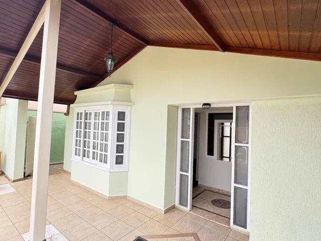 Casa 3 quartos e 5 banheiros, para alugar, no bairro Jardim Andrea Ville em Tatuí