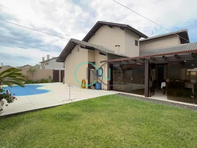 Casa com 384m² 3 quartos e 3 banheiros, à venda, no bairro Centro em Imbé