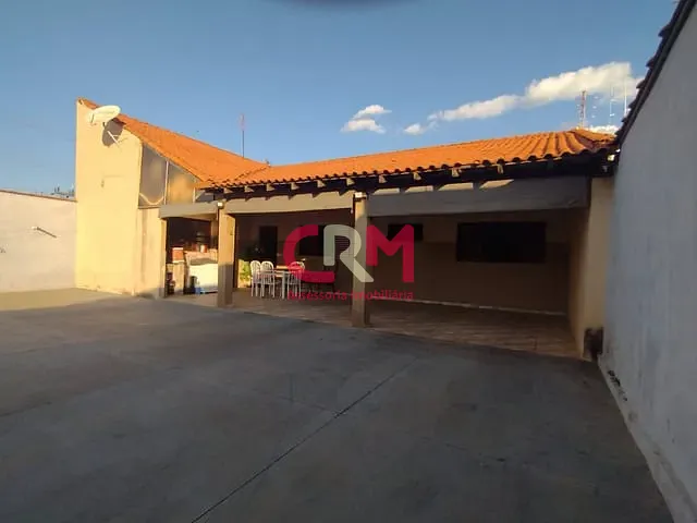 Casa com 390m² 2 quartos e 1 banheiro, à venda, no bairro Conjunto Residencial Ipiranga em Taquaritinga