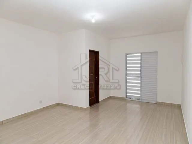 Casa com 125m² 4 quartos e 2 banheiros, à venda, no bairro Parque São Vicente em Mauá