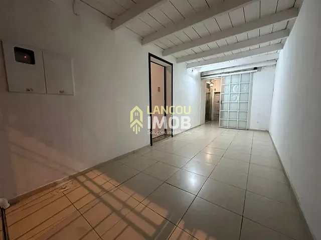 Casa para alugar, no bairro Anhangabaú em Jundiaí