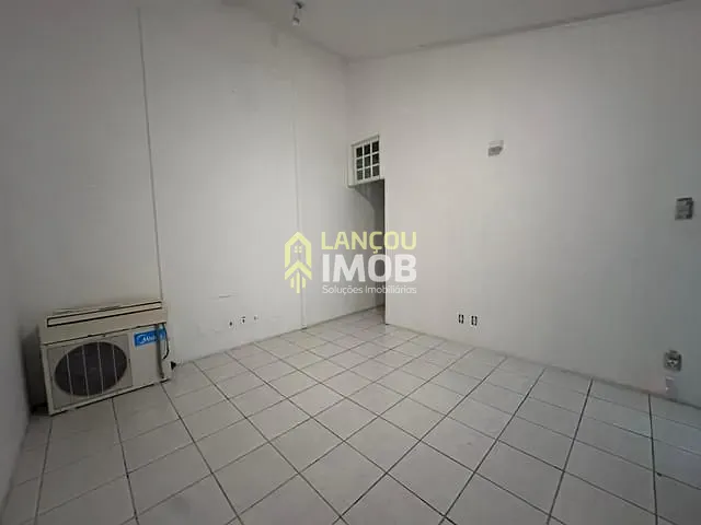 Casa para alugar, no bairro Anhangabaú em Jundiaí
