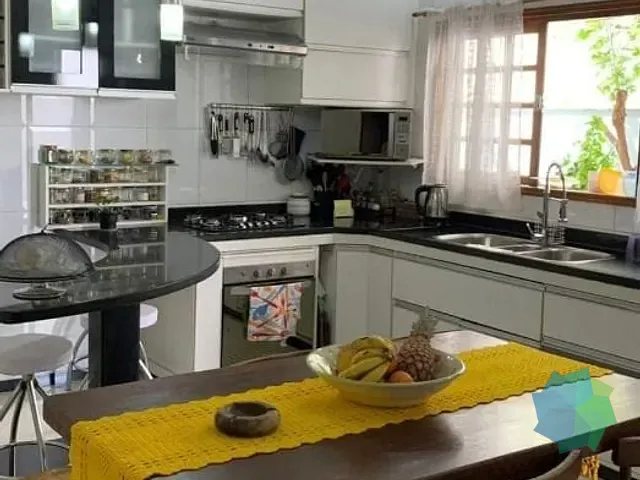 Casa com 343m² 4 quartos e 3 banheiros, à venda, no bairro Condomínio Lagos D'Icaraí em Salto