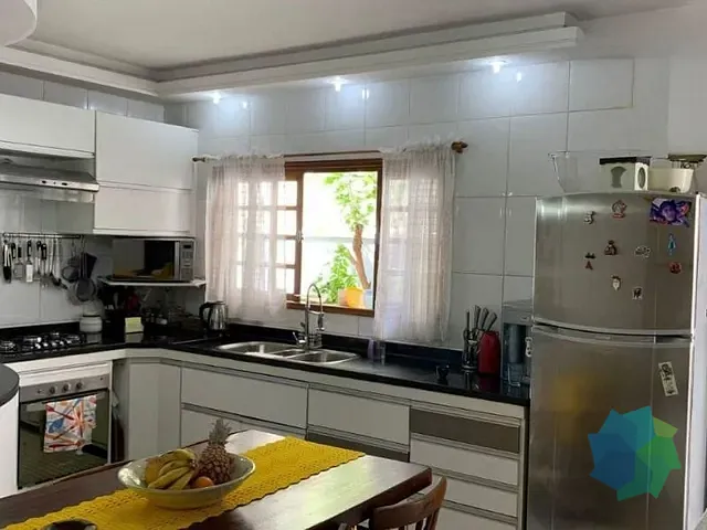 Casa com 343m² 4 quartos e 3 banheiros, à venda, no bairro Condomínio Lagos D'Icaraí em Salto