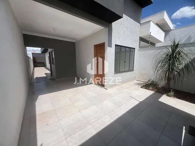 Casa com 155m² 3 quartos e 1 banheiro, à venda, no bairro Núcleo Habitacional Papa João Paulo I em Apucarana