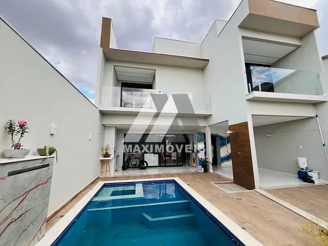 Casa 2 quartos e 3 banheiros, à venda, no bairro Vera Cruz em Araçuaí