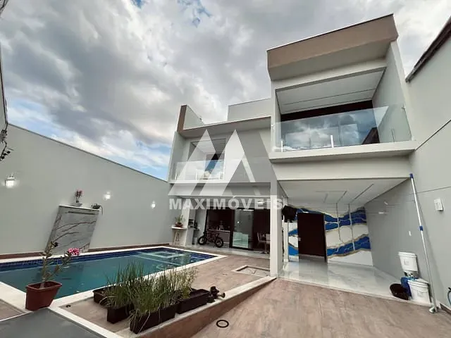 Casa 2 quartos e 3 banheiros, à venda, no bairro Vera Cruz em Araçuaí