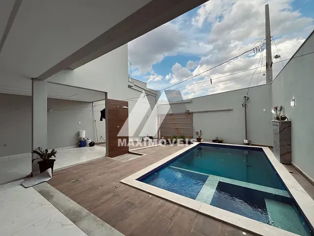 Casa 2 quartos e 3 banheiros, à venda, no bairro Vera Cruz em Araçuaí