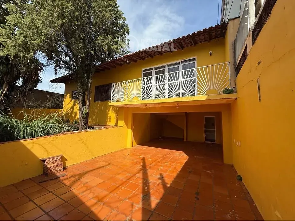 Casa, 3 quartos, 209 m² - Foto 1