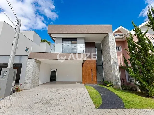 Casa com 234m² 3 quartos e 4 banheiros, à venda, no bairro Santa Cândida em Curitiba