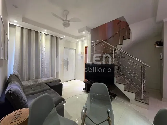 Casa 2 quartos e 3 banheiros, à venda, no bairro Parada Inglesa em São Paulo