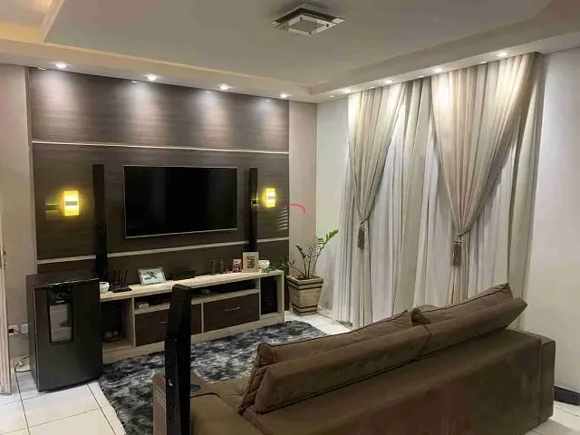 Casa com 125m² 3 quartos e 1 banheiro, à venda, no bairro Residencial Vila Romana em Londrina