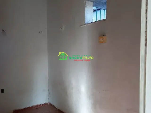 Casa com 300m², para alugar, no bairro Centro em Teresina