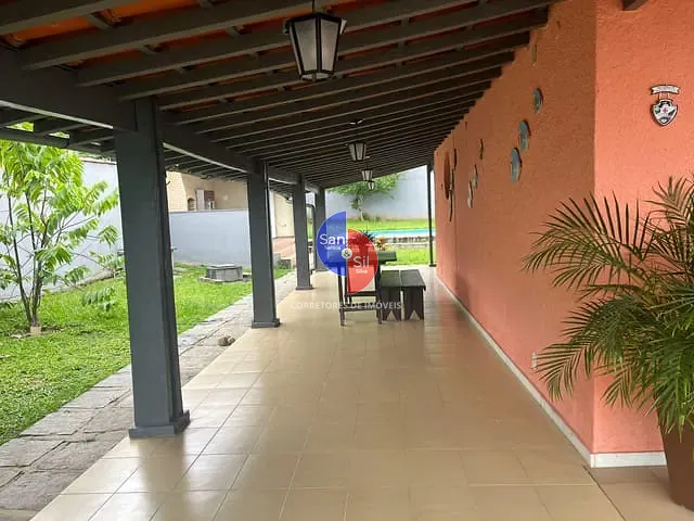 Casa com 1000m² 3 quartos e 3 banheiros, à venda, no bairro Centro em Guapimirim