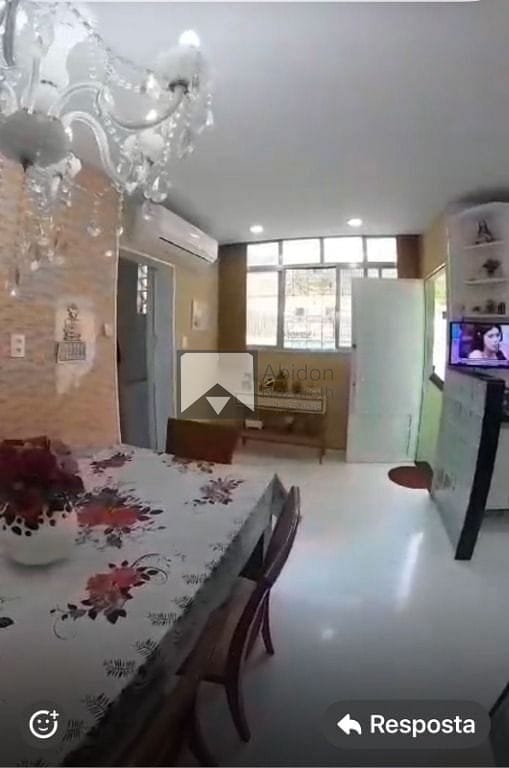 Casa à venda com 4 quartos, 200m² - Foto 10