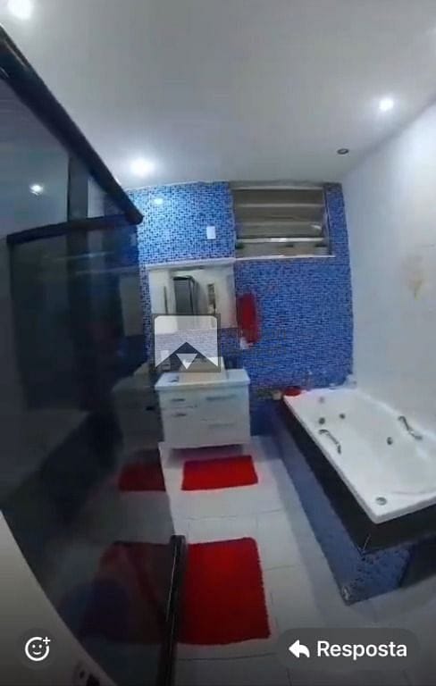 Casa à venda com 4 quartos, 200m² - Foto 15