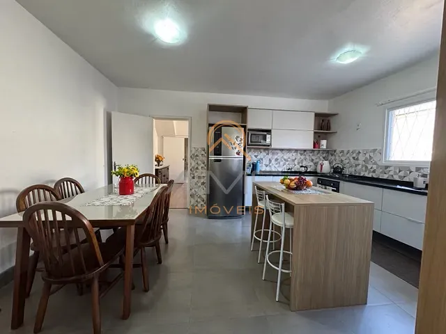 Casa 3 quartos e 3 banheiros, à venda, no bairro Três Vendas em Pelotas