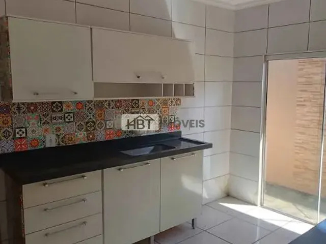 Casa com 150m² 2 quartos e 2 banheiros, à venda, no bairro Parque Giansante em Bauru