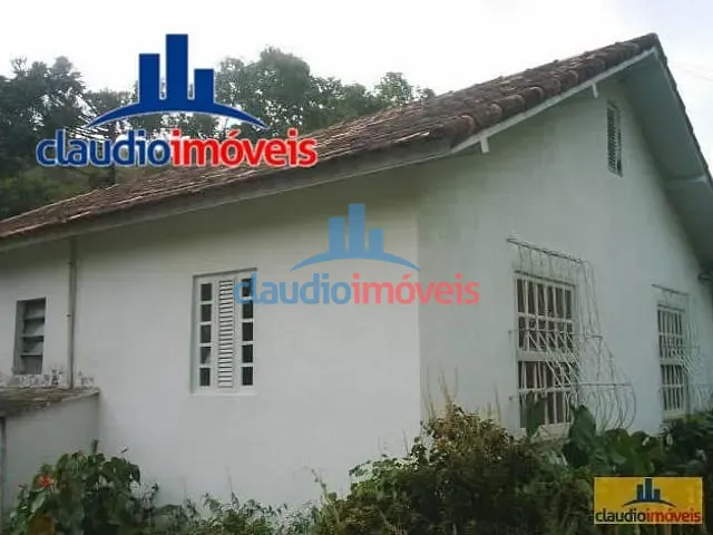 Casa 2 quartos e 3 banheiros, à venda, no bairro Centro em Rio Claro