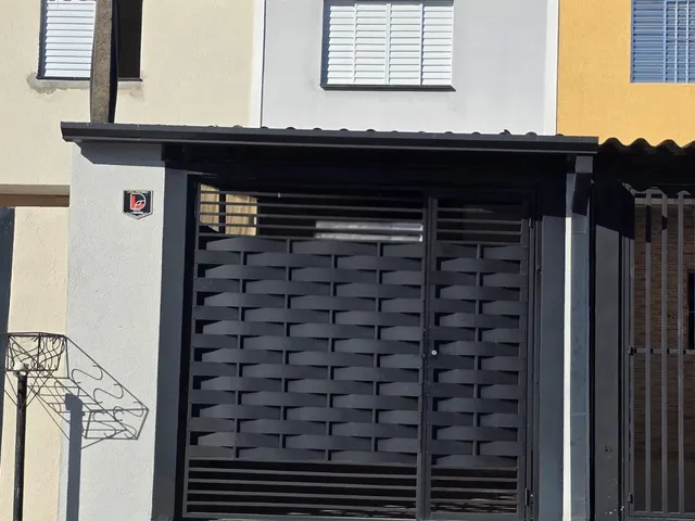 Casa 2 quartos e 2 banheiros, à venda, no bairro Conjunto Habitacional São Sebastião em Mogi das Cruzes