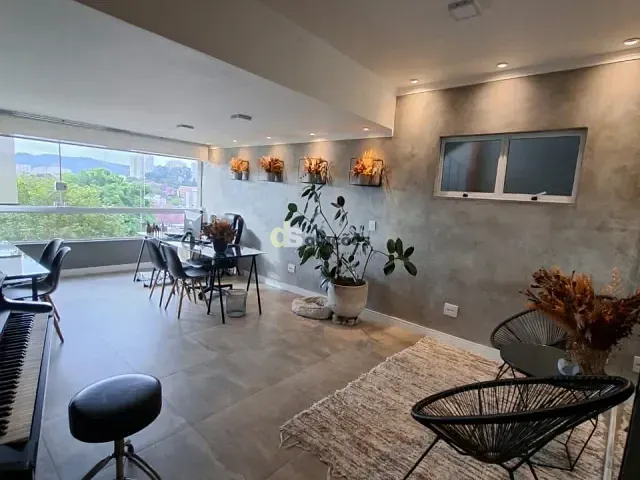Casa 4 quartos e 5 banheiros, à venda, no bairro Chácara Inglesa em São Paulo