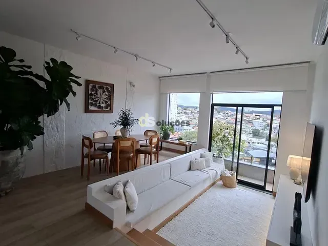 Casa 4 quartos e 5 banheiros, à venda, no bairro Chácara Inglesa em São Paulo