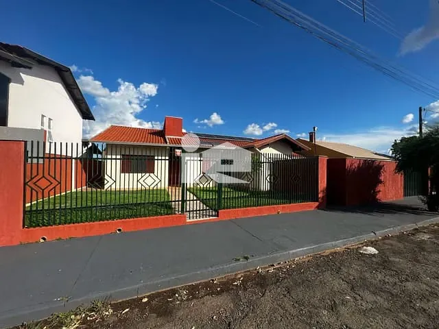 Casa com 482m² 3 quartos e 2 banheiros, à venda, no bairro Jardim Roland em Rolândia