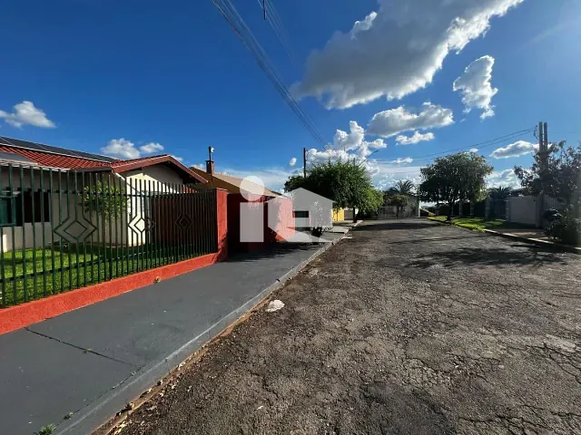 Casa com 482m² 3 quartos e 2 banheiros, à venda, no bairro Jardim Roland em Rolândia