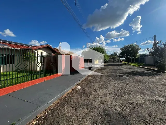 Casa com 482m² 3 quartos e 2 banheiros, à venda, no bairro Jardim Roland em Rolândia