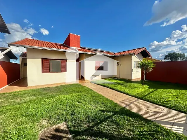 Casa com 482m² 3 quartos e 2 banheiros, à venda, no bairro Jardim Roland em Rolândia
