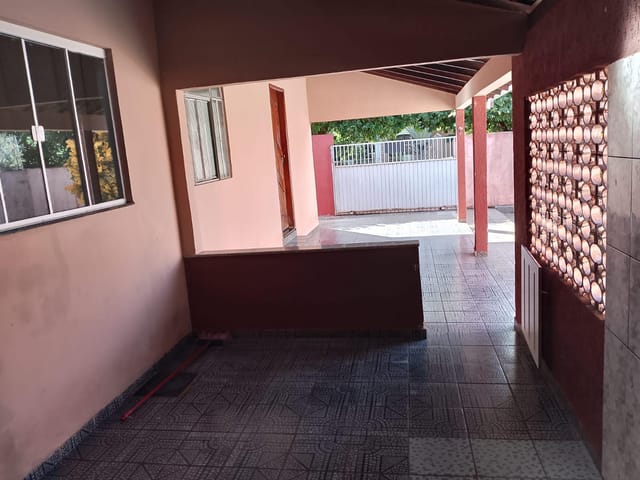 Foto do Casa - 🏠 Casa de esquina no centro para locação e venda. | Imobiliária Casa Grande - Rolândia