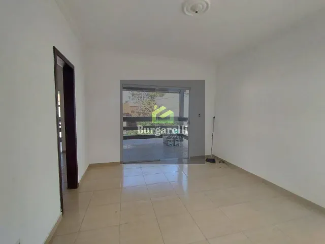 Casa 2 quartos e 1 banheiro, para alugar, no bairro Jardim Fabiana em Lavras