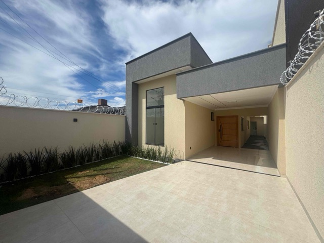 Foto do Casa - Casa Com Piscina à Venda, Vila Oliveira, Aparecida de Goiânia, GO | Maxwell Imóveis