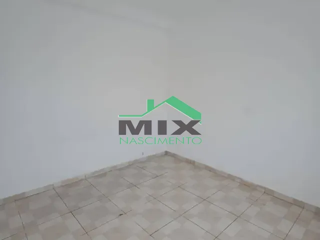 Casa com 90m² 2 quartos e 1 banheiro, para alugar, no bairro Taboão em Diadema