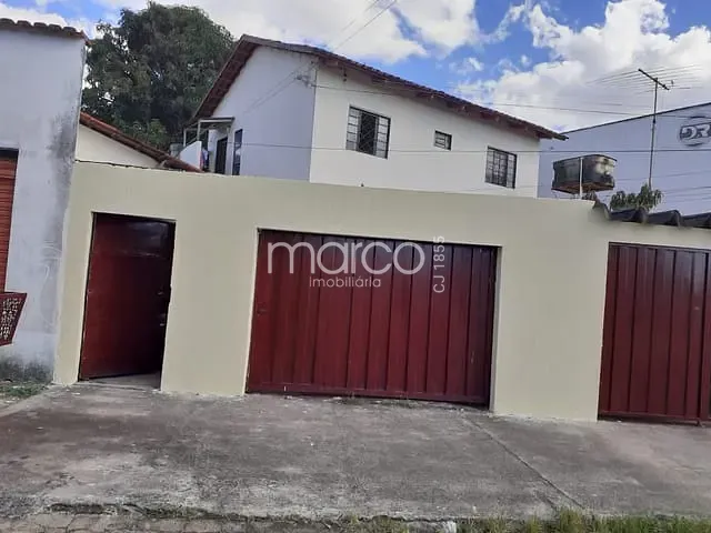Casa com 494m², à venda, no bairro Setor Centro Oeste em Goiânia