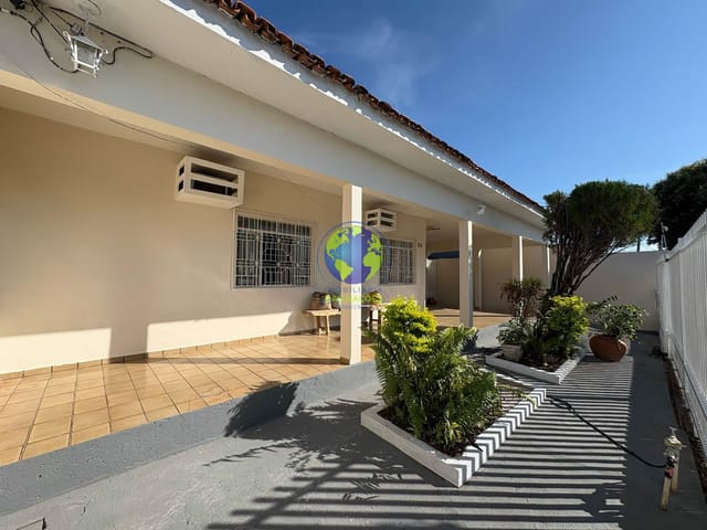 Casa com 280m² 3 quartos e 2 banheiros, à venda, no bairro Morada da Serra em Cuiabá