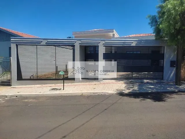 Casa 3 quartos e 3 banheiros, à venda, no bairro Jardim Caviúna em Rolândia