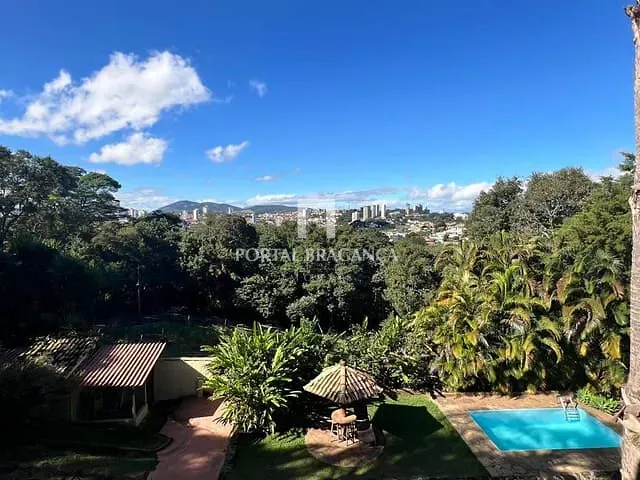 Casa com 1153m² 3 quartos e 4 banheiros, à venda, no bairro Jardim Estancia Santana em Bragança Paulista