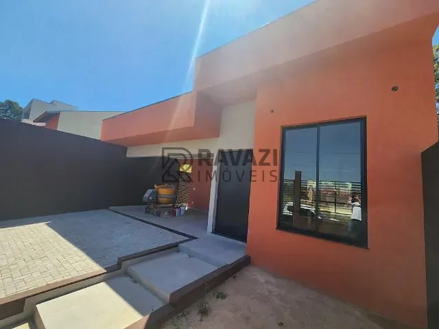 Casa com 250m² 3 quartos e 3 banheiros, à venda, no bairro Quinta das Videiras em Louveira