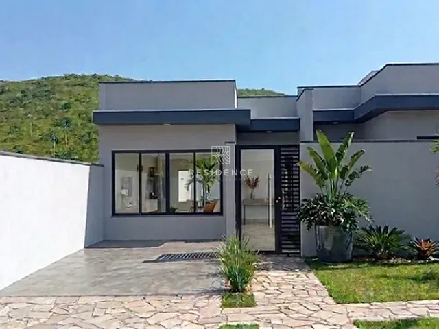 Casa 3 quartos e 2 banheiros, à venda, no bairro Voldac em Volta Redonda