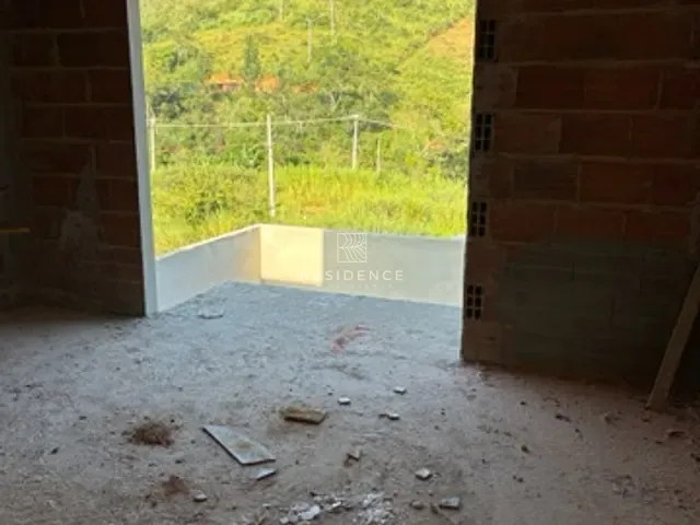 Casa 3 quartos e 2 banheiros, à venda, no bairro Voldac em Volta Redonda